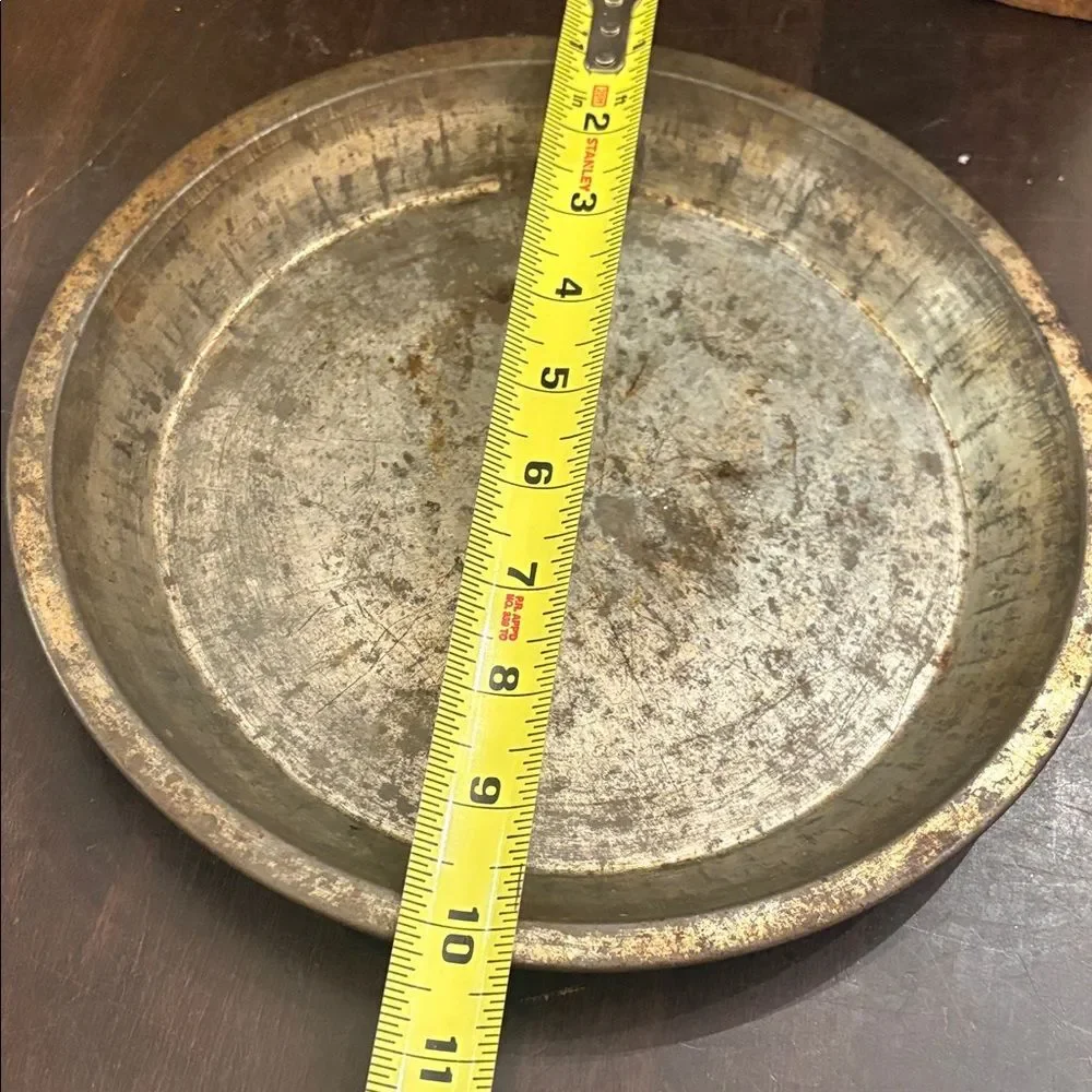 Vintage 10” Metal Pie Pan